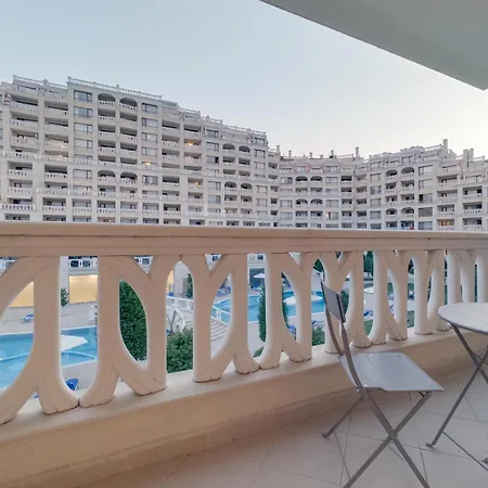 ат - Pool View Apartman